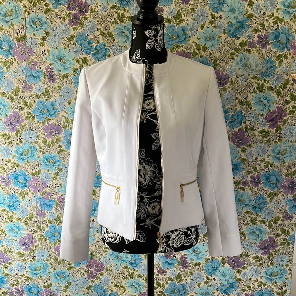 Calvin Klein White Suit/Jacket w Gold Zip/Detail NWOT